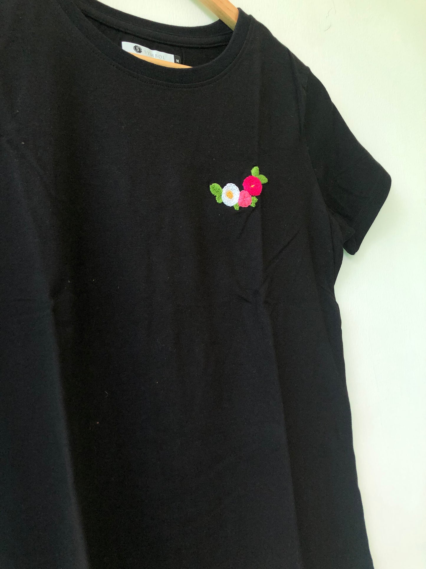 T-shirt (Medium)