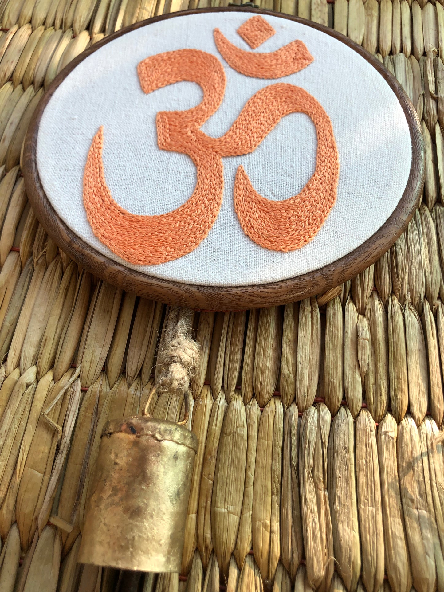 Om in Thread (Medium)