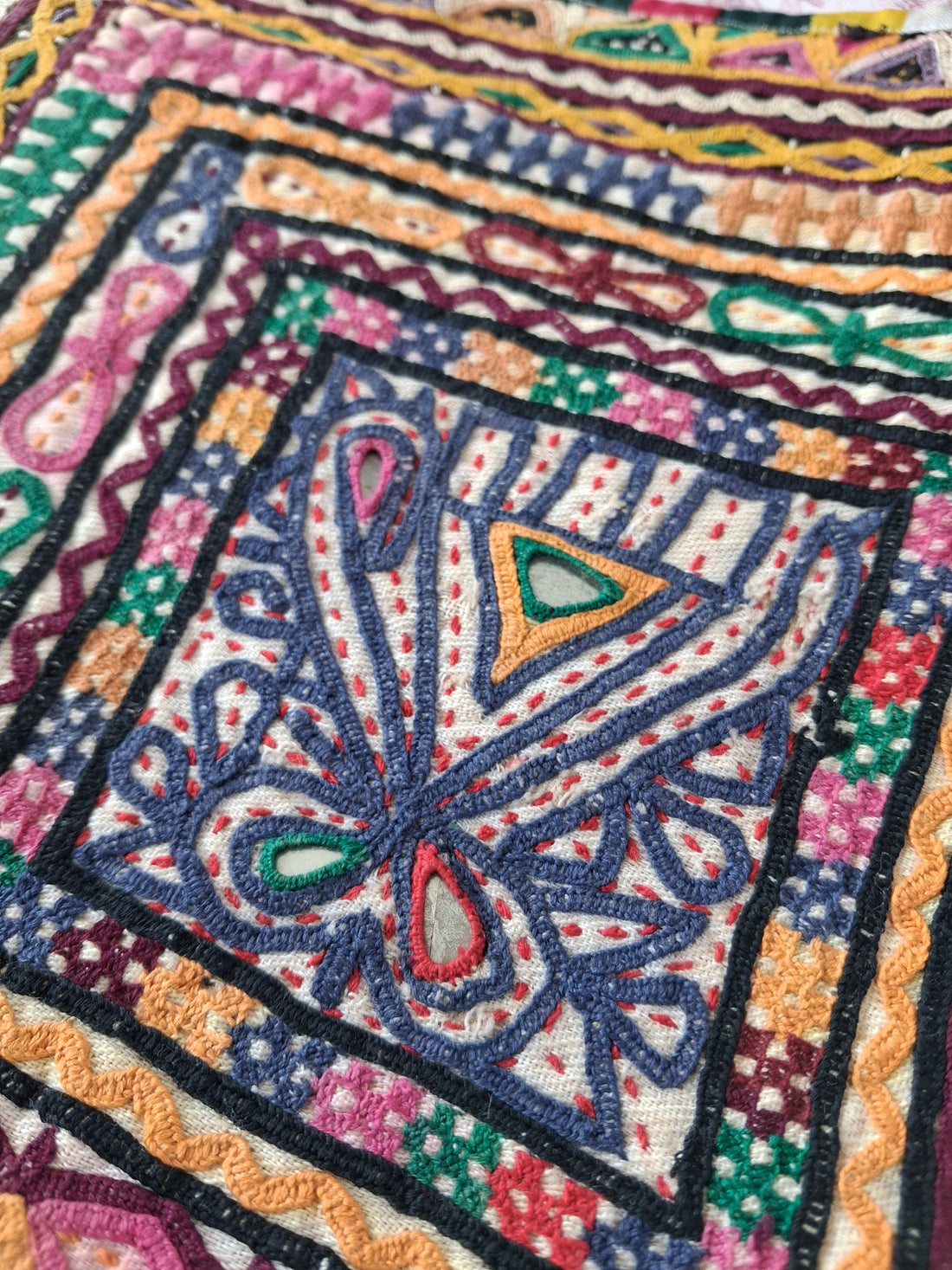 At Leisure, with Threads and Stories