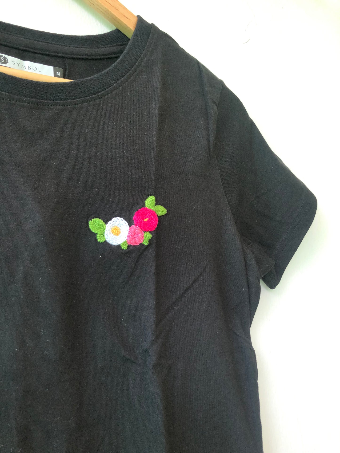 T-shirt (Medium)