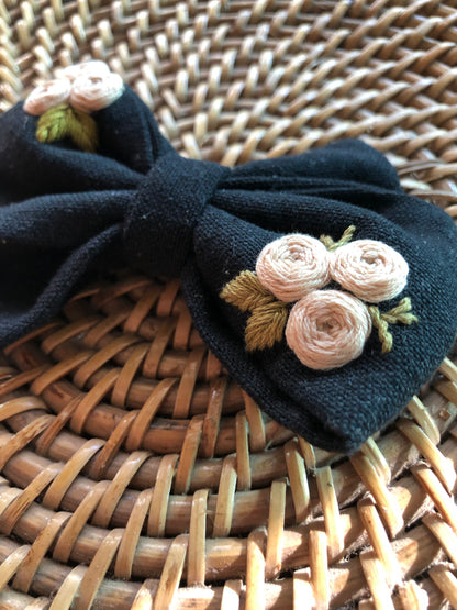 Hair bow (black)
