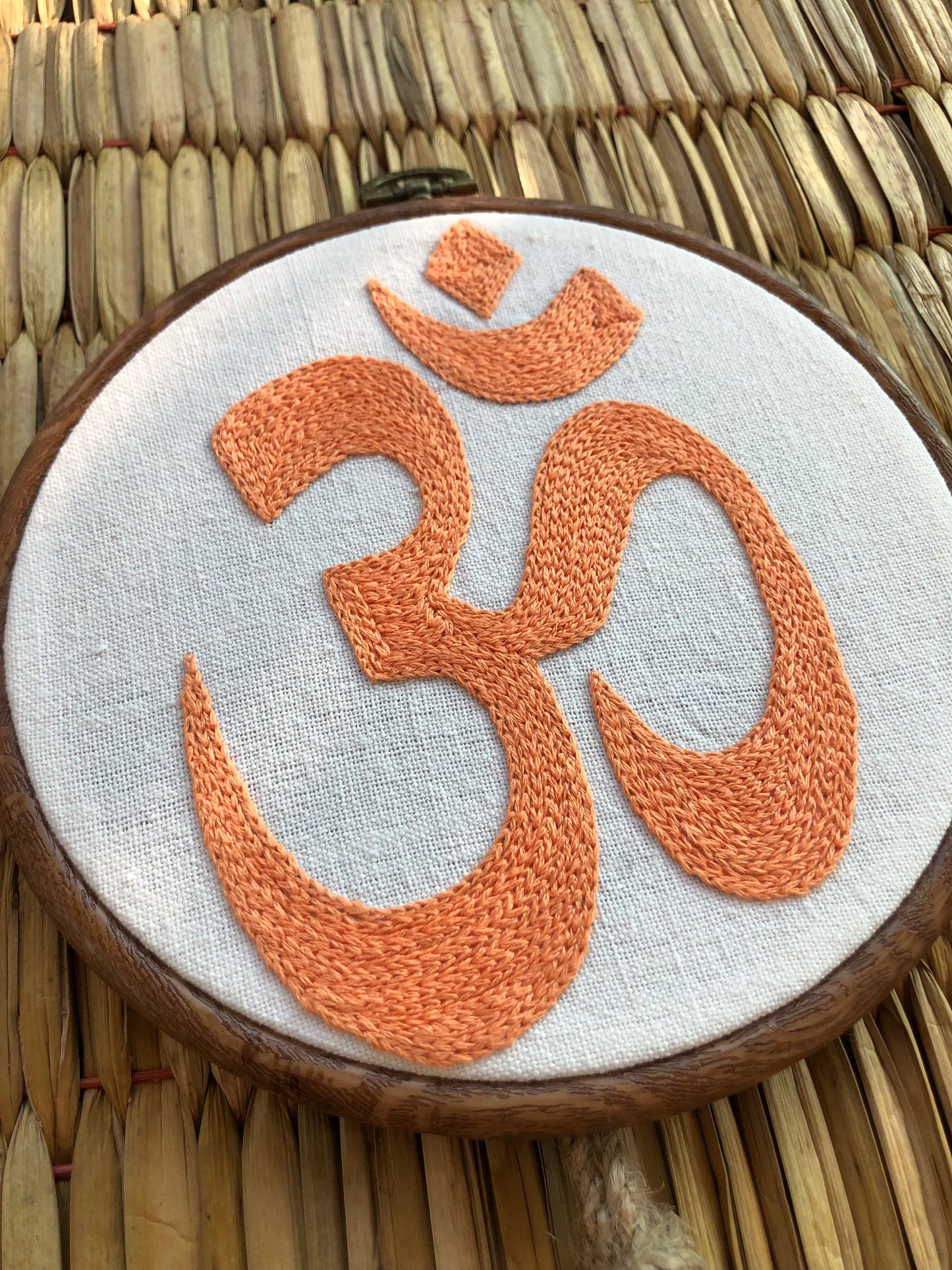 Om in Thread (Medium)