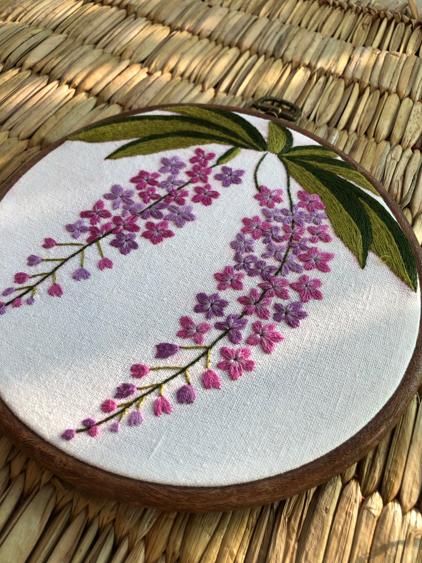 Kopou phool/Foxtail orchid, filled (Large)