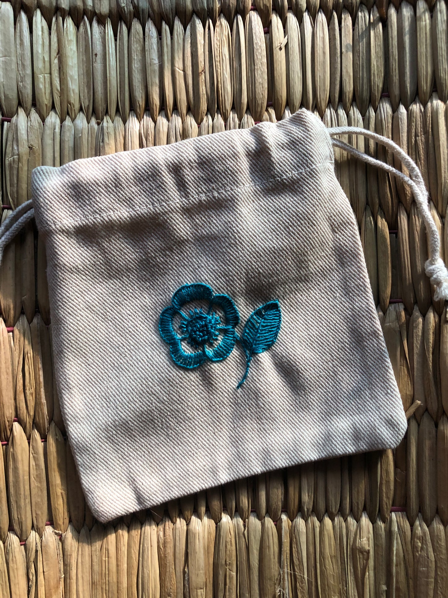 Little Things Pouch (Blue Mind)