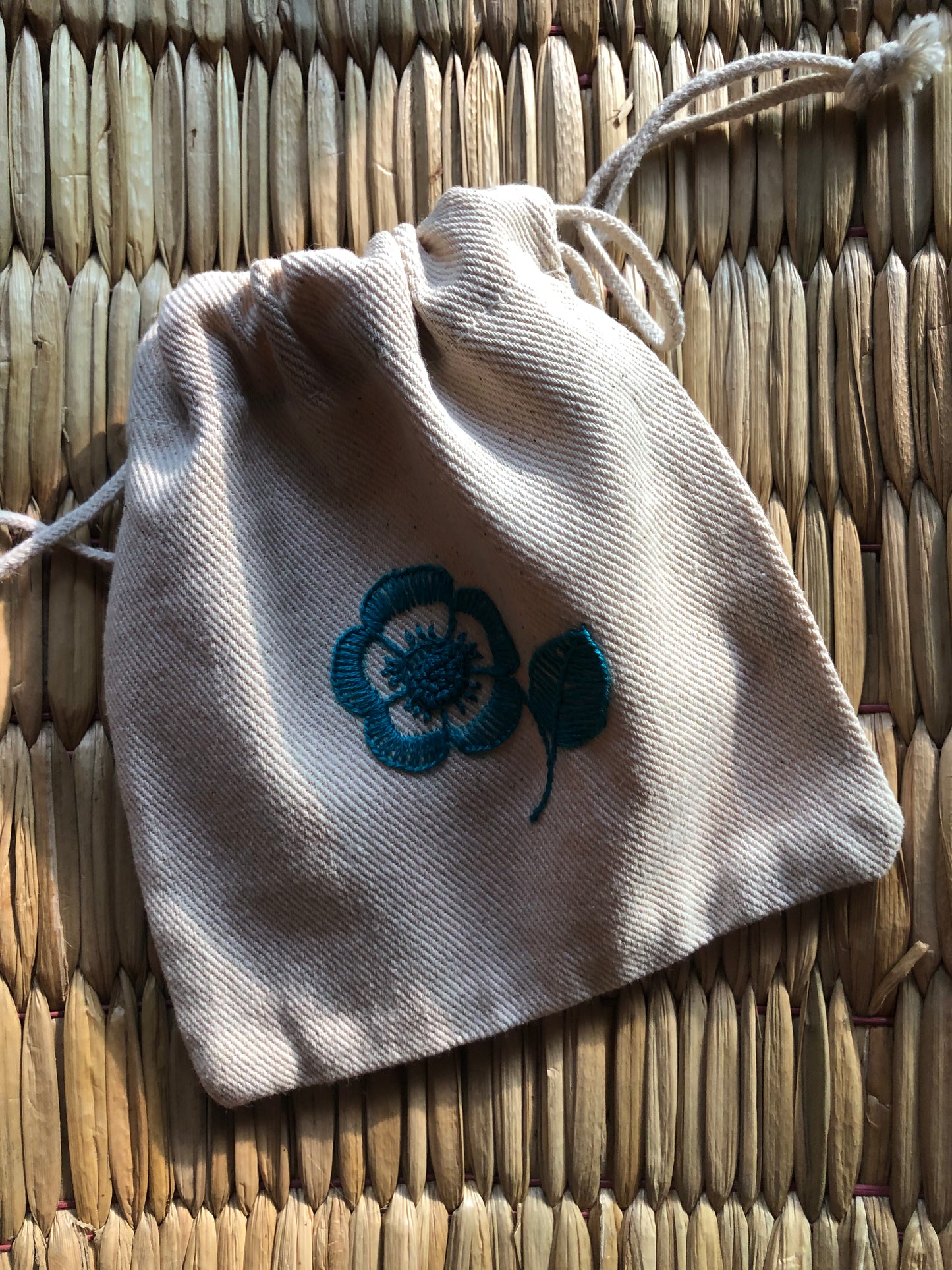 Little Things Pouch (Blue Mind)